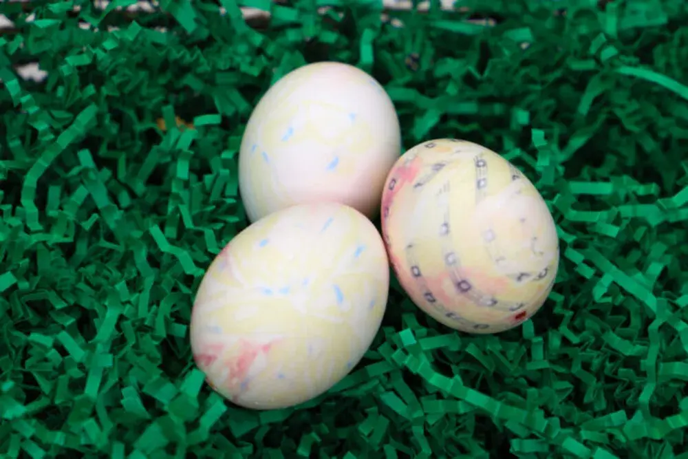 Eggs Dyed with Yellow Silk