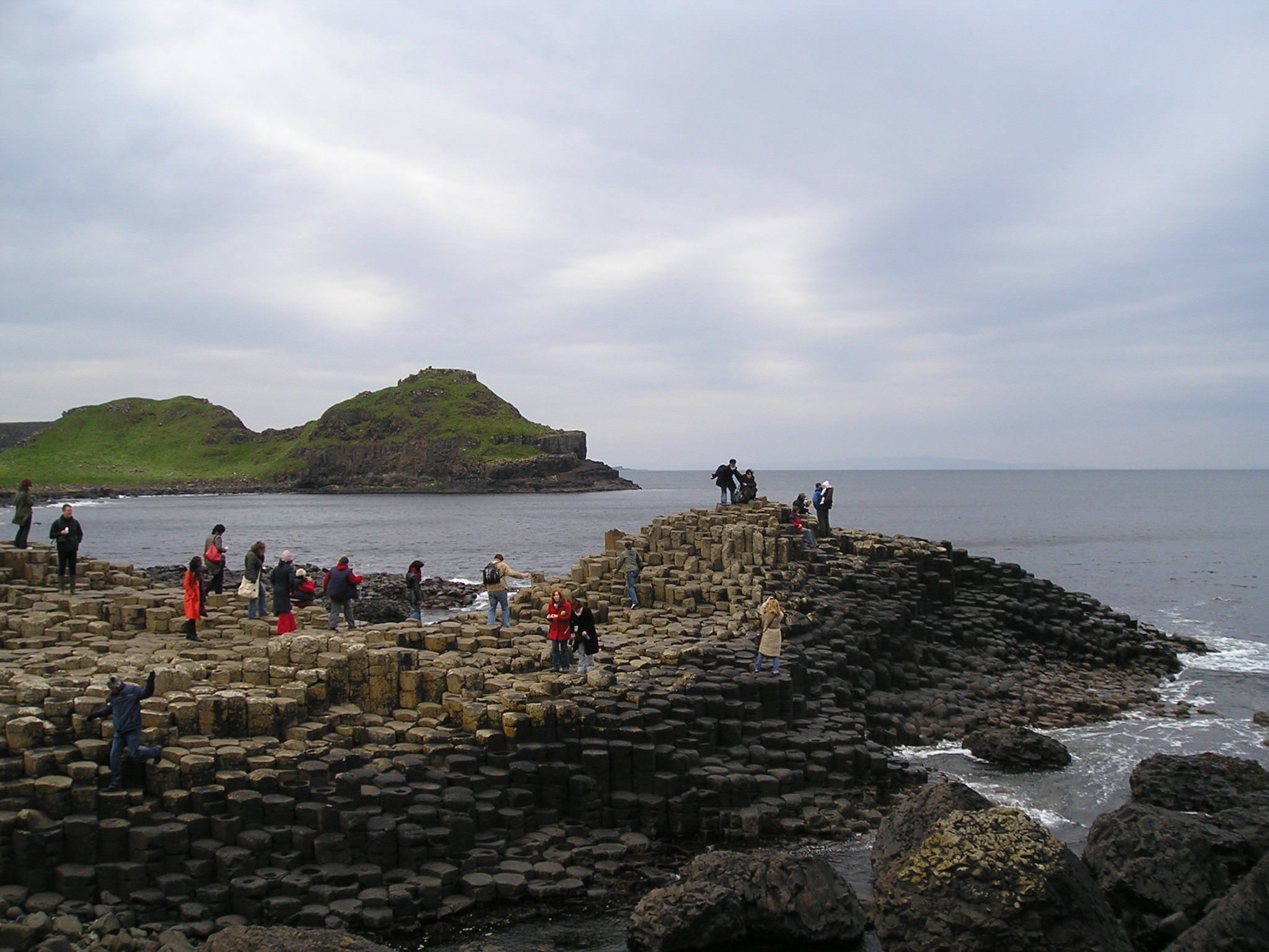 Walk 1 06 The Giants' Causeway with tourists